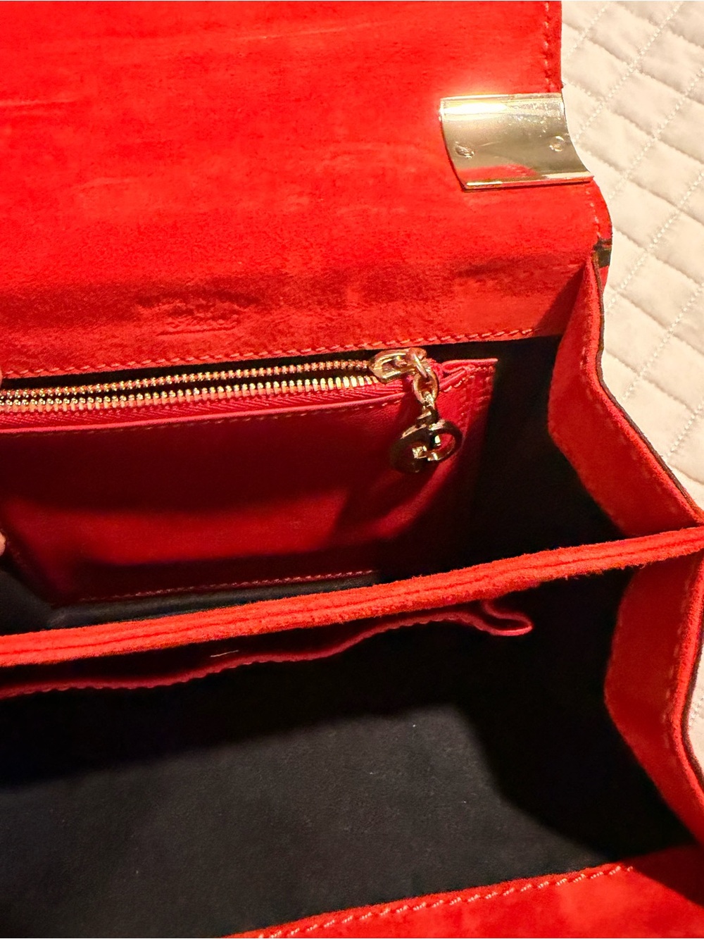 Red Suede Top-Handle Women's Bag with Gold Hardware - Picture 4 of 7